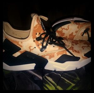 Nike air huarache drift